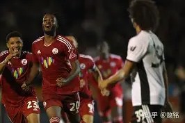 清晨阿贾克斯调整名单以备足总杯，强势反弹环节打磨，压力陡增，数据趋势出现新变化