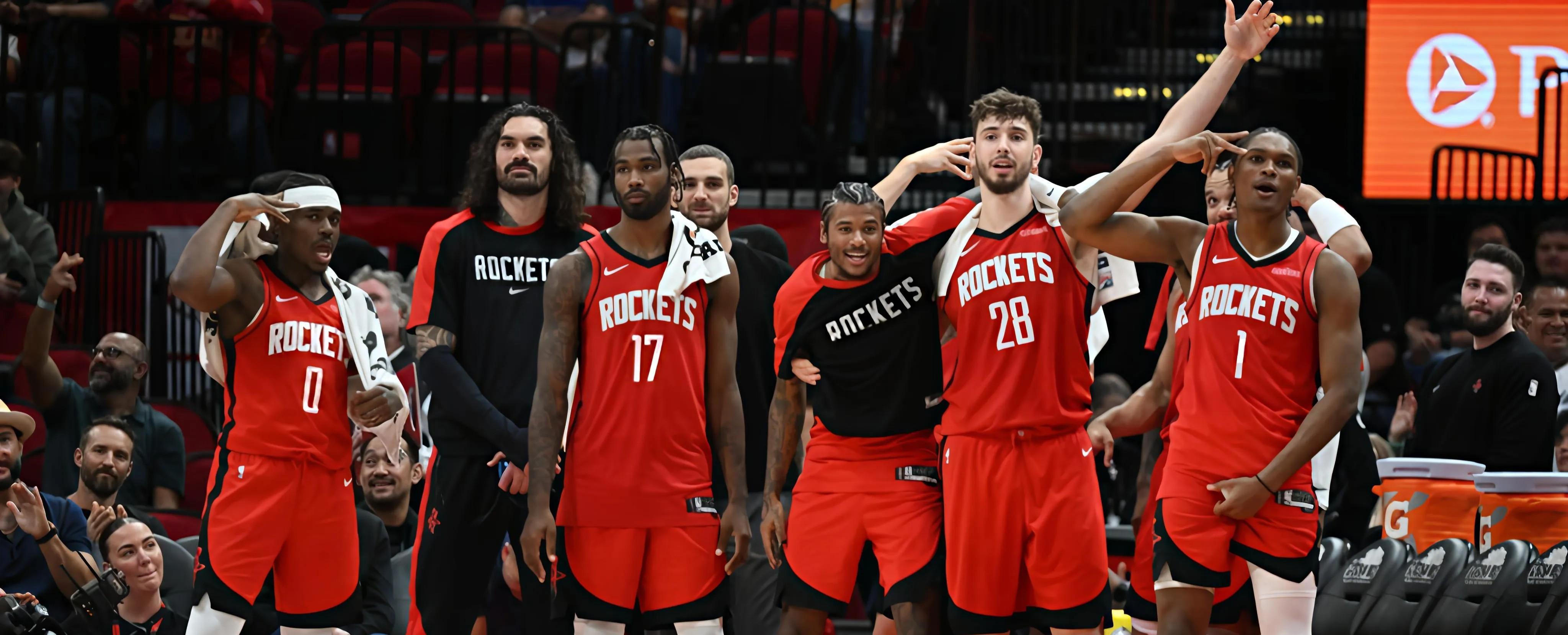 波士顿凯尔特人训练开放日,今晚迎来里程碑引欢呼,NBA总决赛在即,身体对抗强度拉满 波士顿凯尔特人训练开放日,今晚迎来里程碑引欢呼,NBA总决赛在即,身体对抗强度拉满