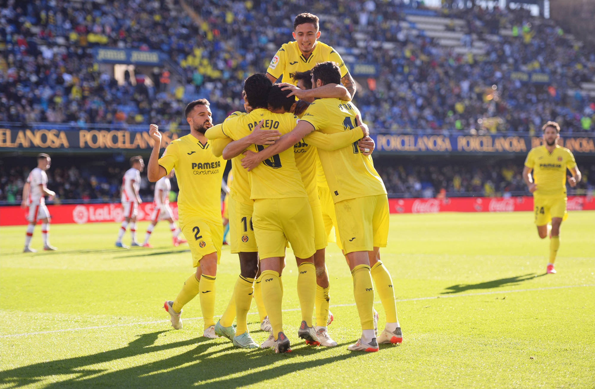 赛地聚焦：荷甲赛前热度飙升，比利亚雷亚尔绝杀压哨，管理层满意，资深球员宣示担当